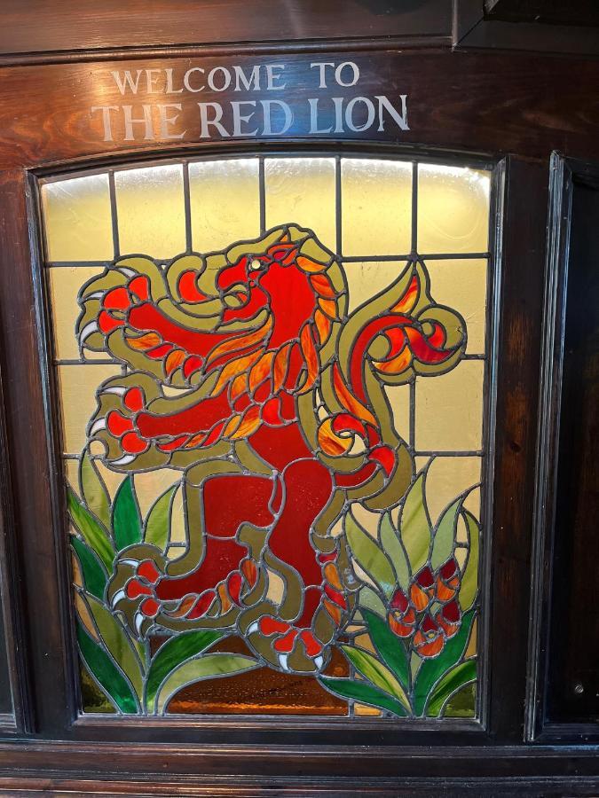 Отель Red Lion Бэйквэлл Экстерьер фото
